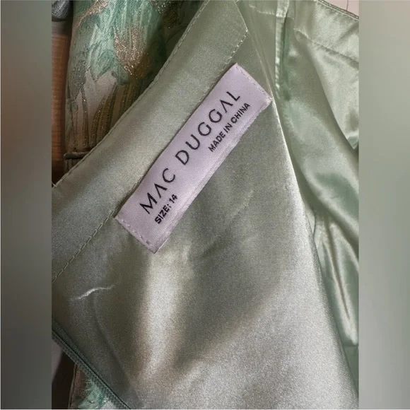 Mac Duggal Green Floral Brocade gown - 14 - Picture 10 of 13